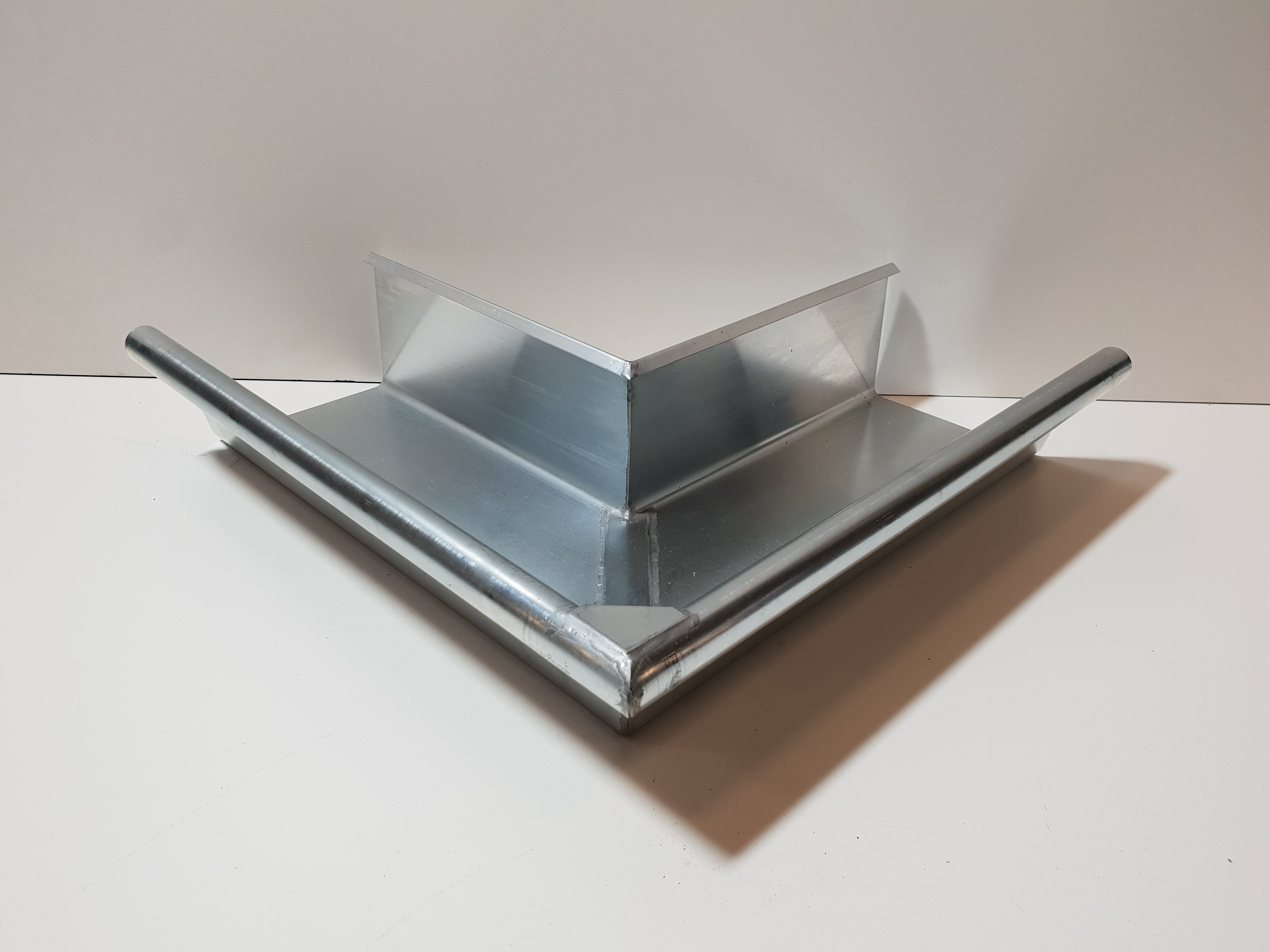 Zink   vm hoek bu 9/12/8 zs 360 4st/ds eur/st 220022339