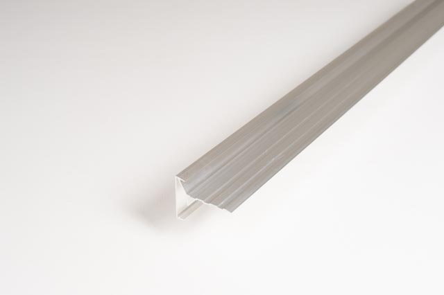 Alu dakrand 60/60 zwaar model ral kleur 3m/st eur/lm