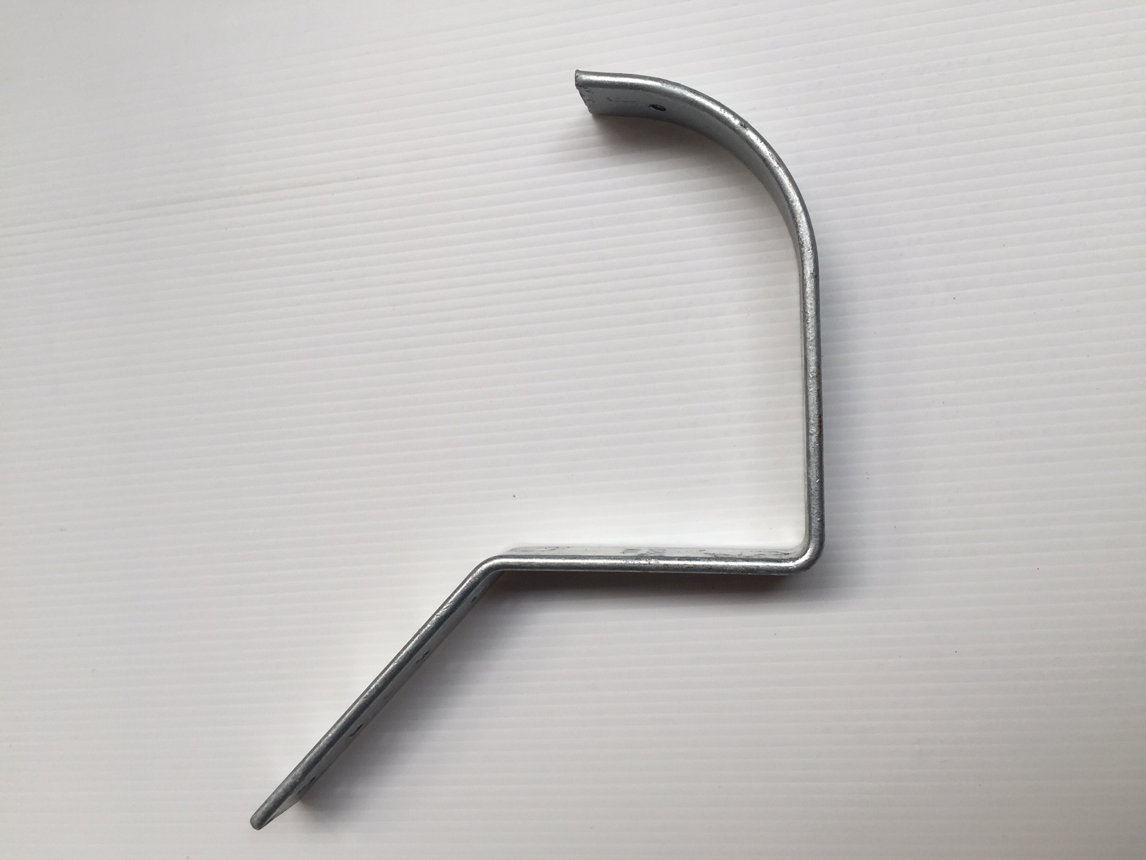 Zink   vm haak halfr recht 360/450 met staart+gat 25st/ds eur/st 220005123