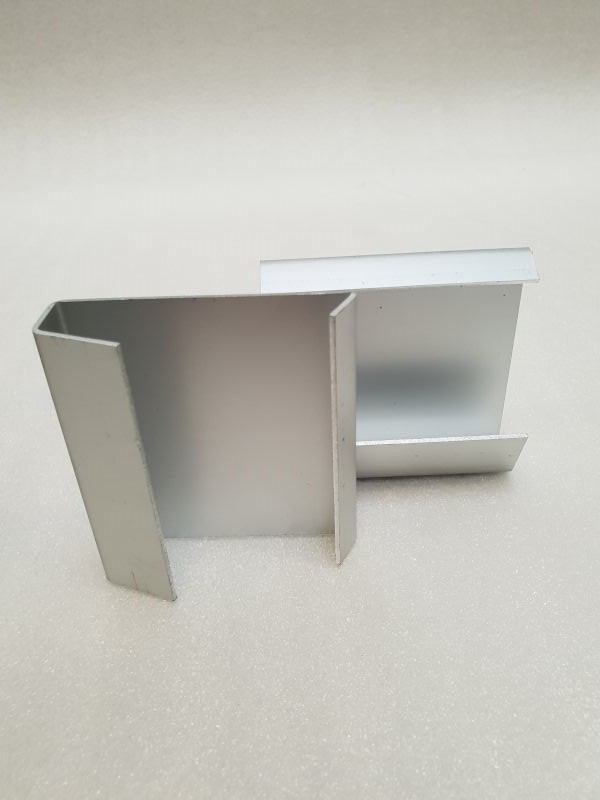 Alu dakrand clips overzetstuks ral kleur verbinding uitwendig eur/st