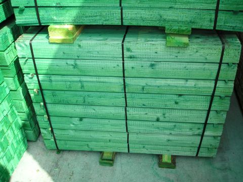 LATJES 15MM GEDR (1. 13LM)EUR/M BR22MM 33,90 LM/PAK 72P/PAL